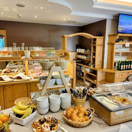 Hotel Reitlwirt 브릭센임탈 외부 사진