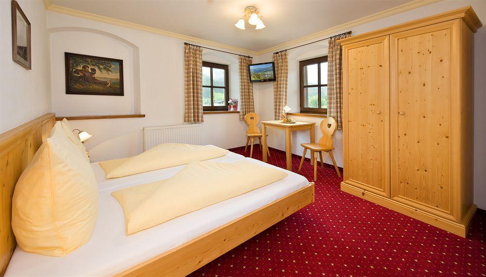 Hotel Reitlwirt 브릭센임탈 외부 사진