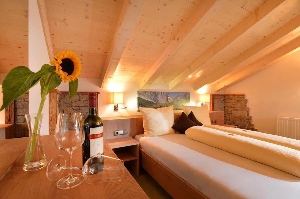 Hotel Reitlwirt 브릭센임탈 외부 사진